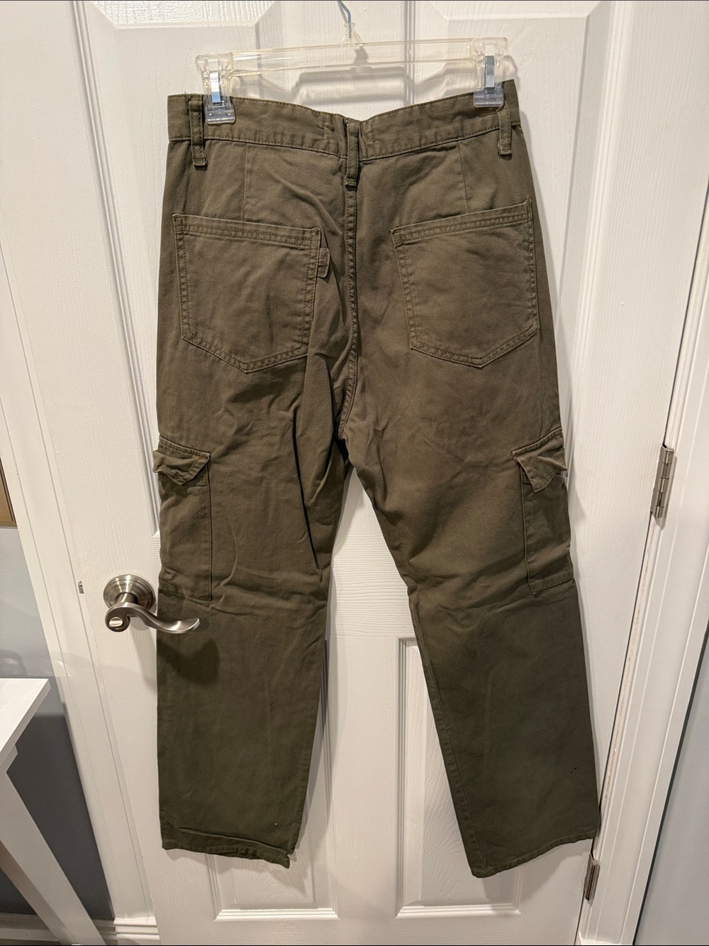 Stradivarius Green Cargo Pants - Picture 7 of 7